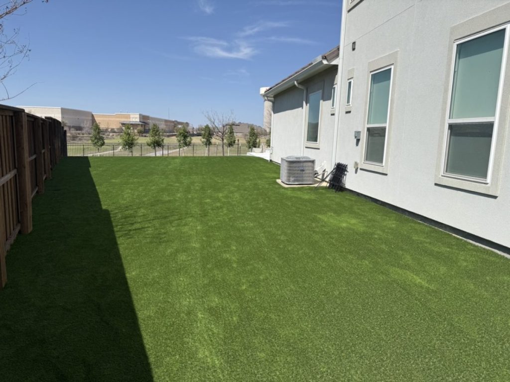 Pet Friendly Turf in Frisco, TX by Turf Layers