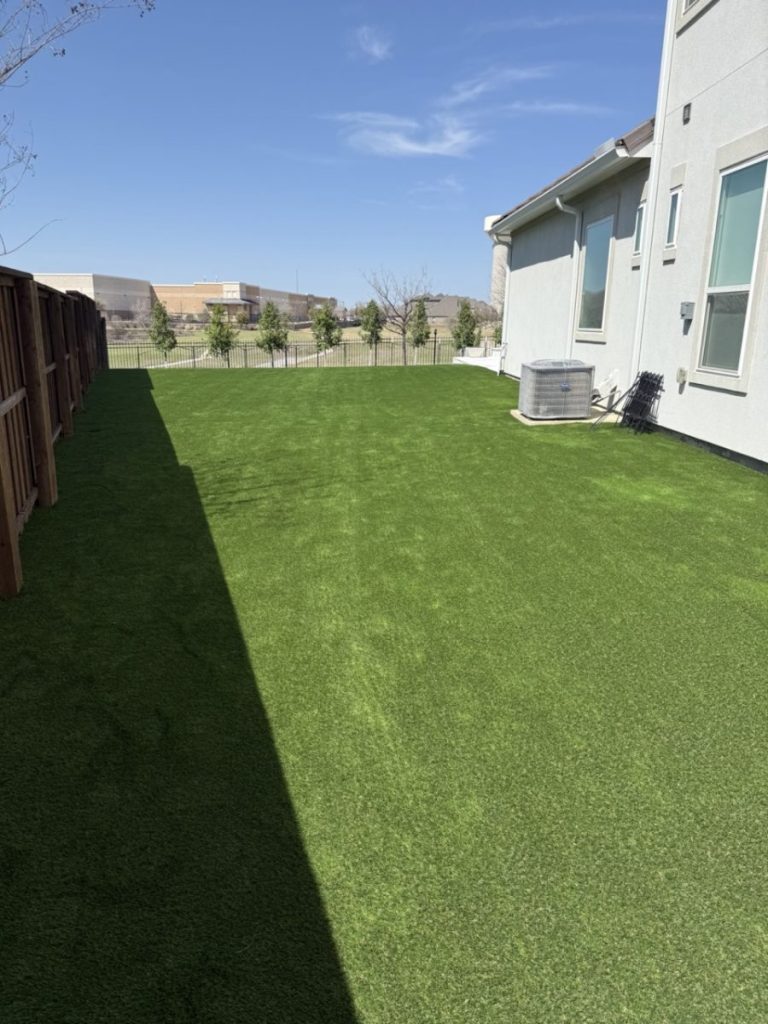 Pet Friendly Turf in Frisco, TX by Turf Layers