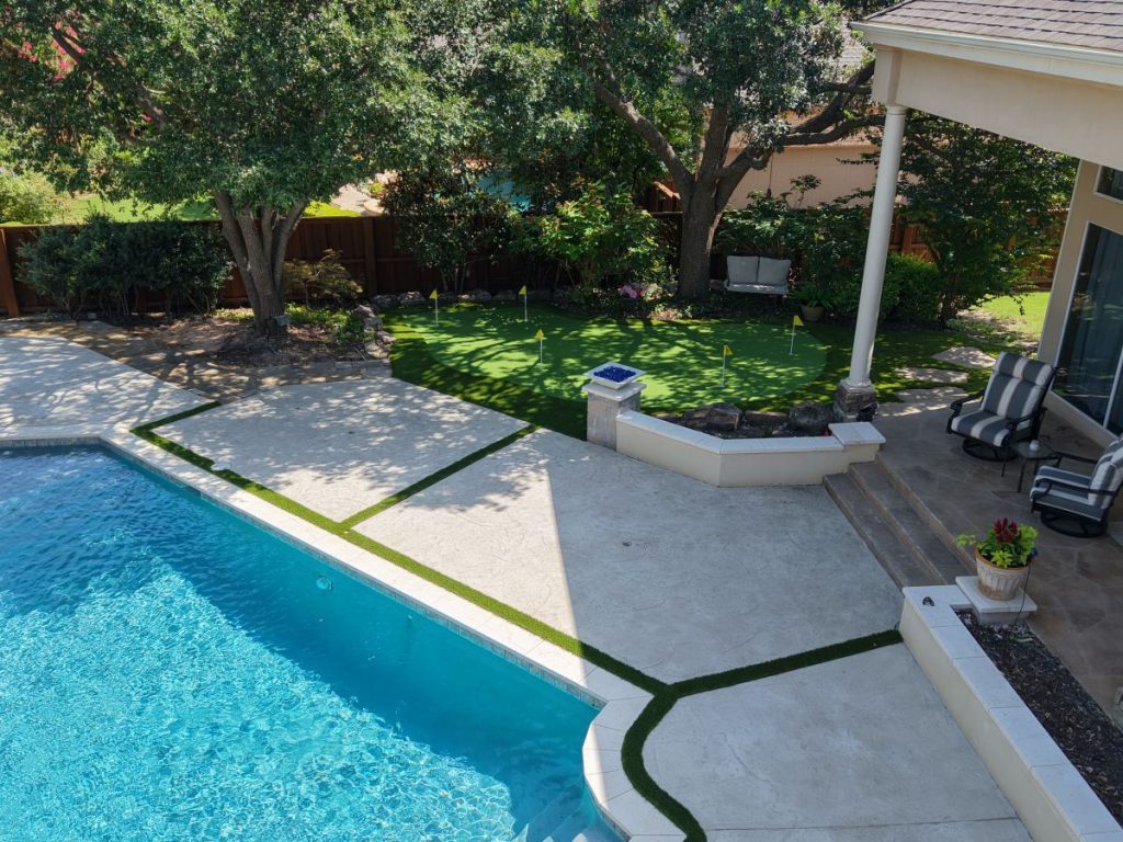 Artificial Turf putting greens, backyard, pool